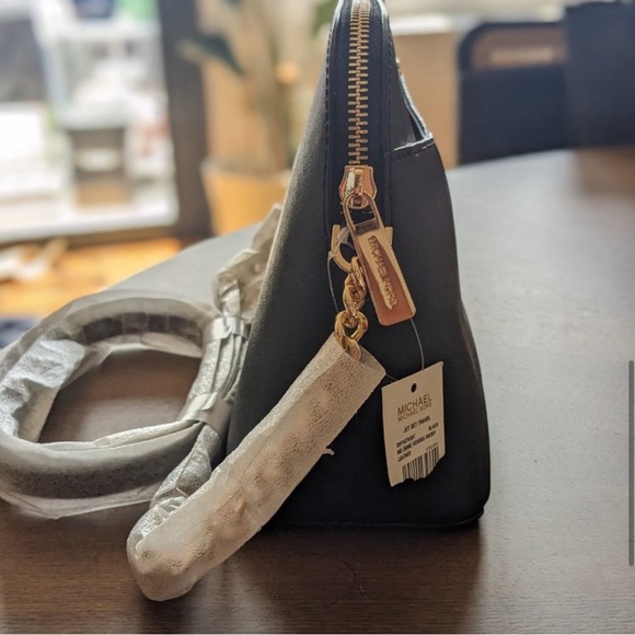 Michael Kors Jet Set Travel Dome Medium Crossbody Handbag Black - Picture 5 of 5